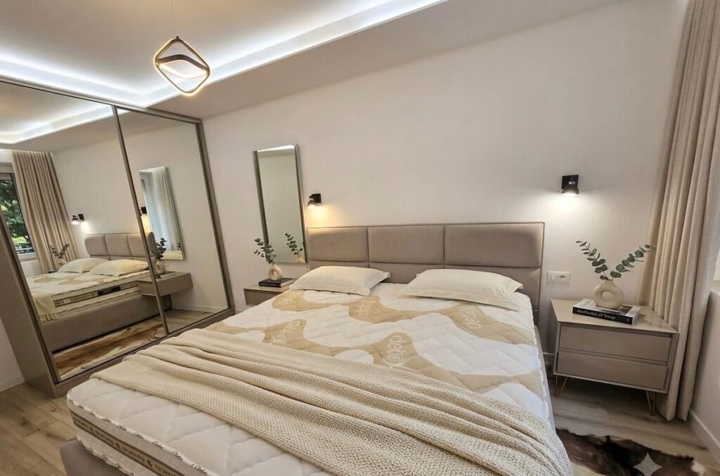 SHITET APARTAMENT 2+1, BRRYLI