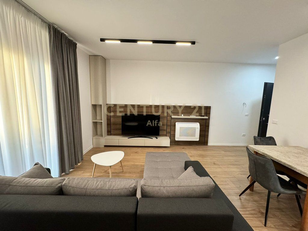 APARTMENT 2+1+PARKING SPACE AT TIRANA GARDEN BUILDING!