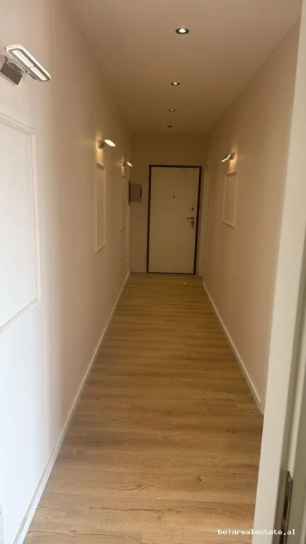 Zyre Me Qera 2+1 Tek Ish-Dogana (ID BZ2996) Tirane