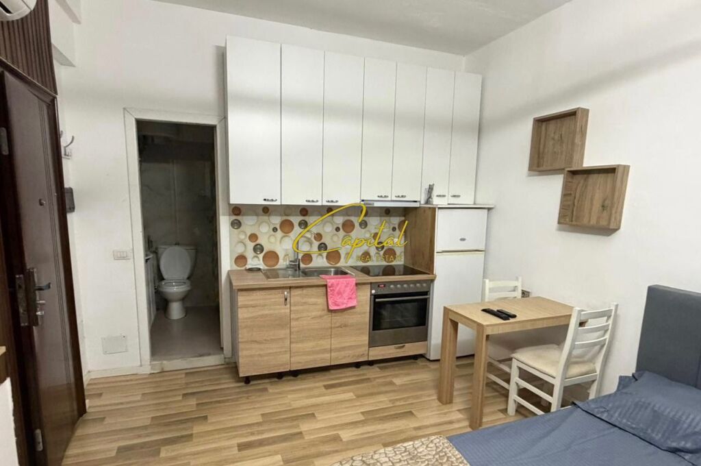MONOLOCALE IN AFFITTO 30 M2 XHAMLLIKU 35.000 LEKE