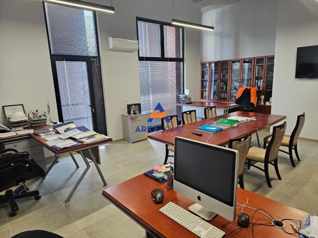 BUSINESS UNIT FOR SALE 52M2 "AT JORDAN MISJA STREET" 156,000 EURO
