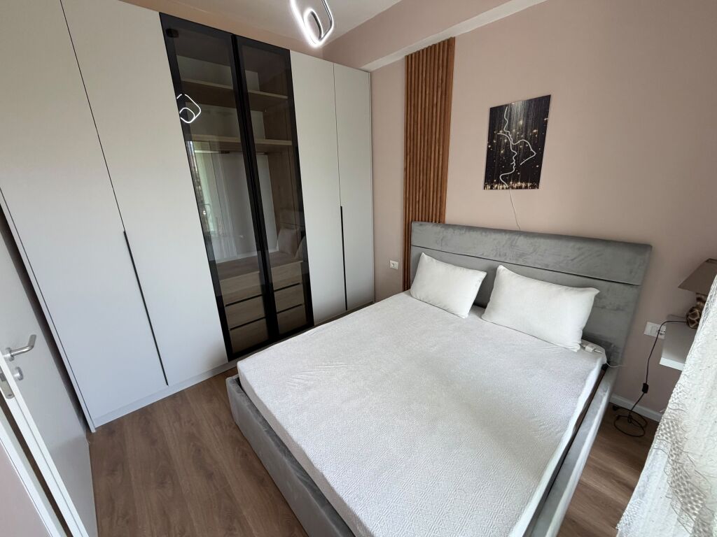🏡Jepet me qera apartament 1+1 + Parkim