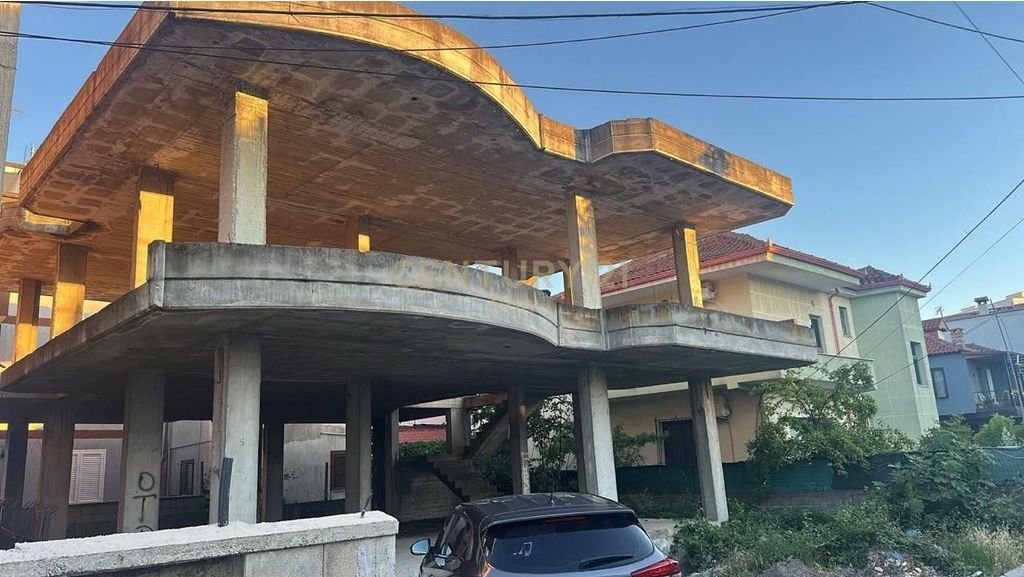 Edificio di 2 piani in vendita presso Ish Keneta, Durrës - 165000€ !