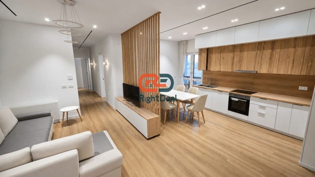 At Emerald Center, Apartment 3+1+2 for Rent, Fully Invested !!!