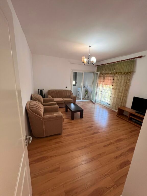 Apartment 3+1 for rent near the school “2 Gjelat”
