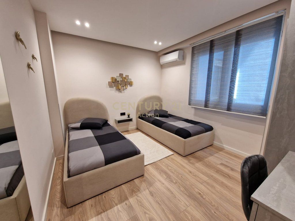 FORMER EXHIBITION, LUXURY 2+1 APARTMENT FOR RENT!!