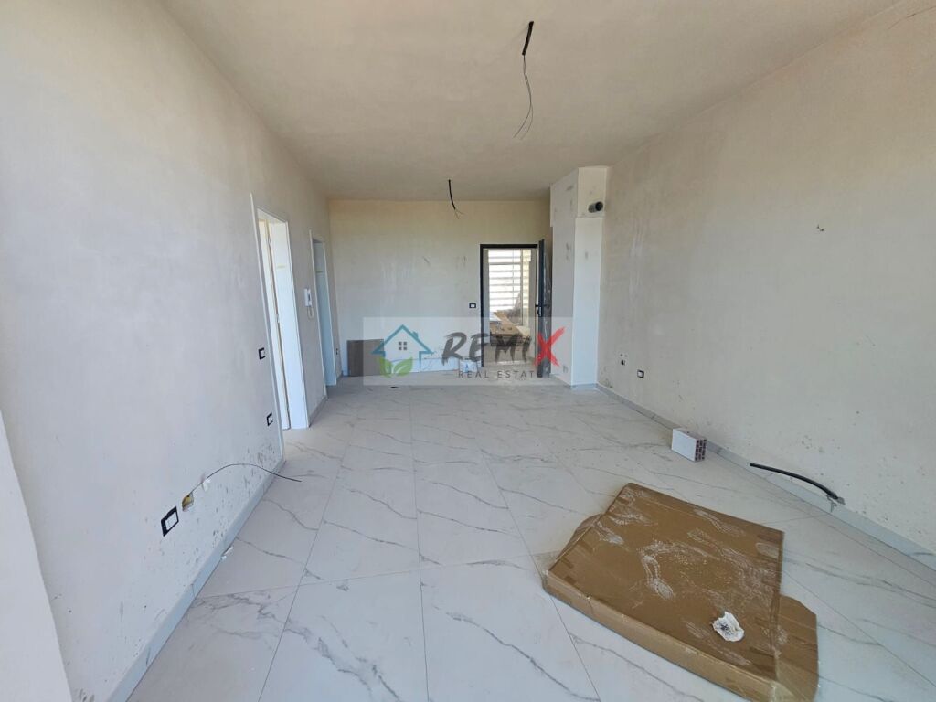**SHITET APARTAMENT 1+1 ME PAMJE PANORAMIKE NGA DETI – KOMPLEKSI LIBURNA**