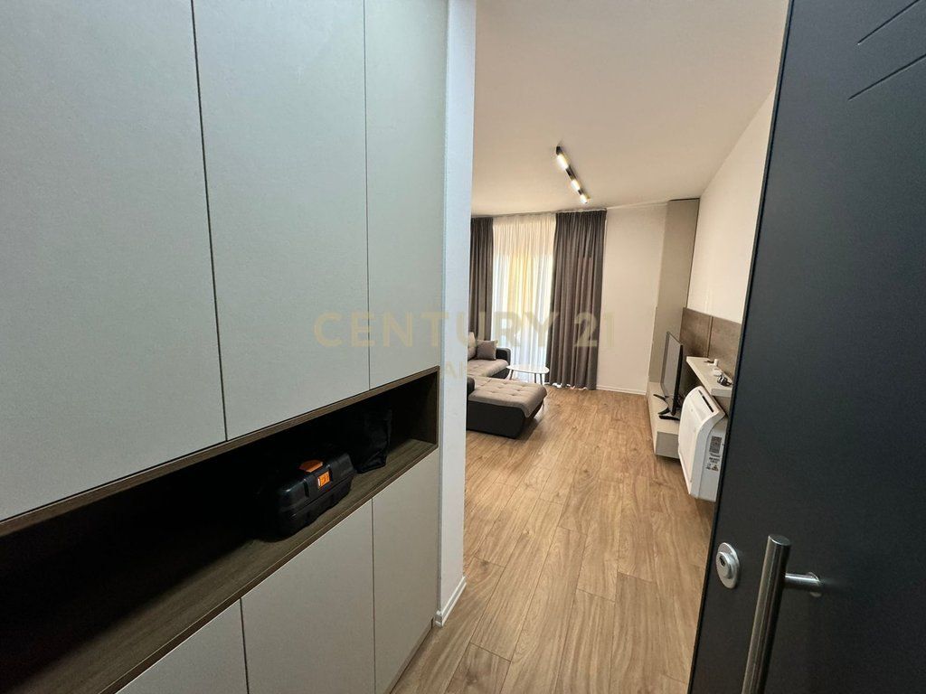 APARTMENT 2+1+PARKING PLACE IN TIRANA GARDEN BUILDING!