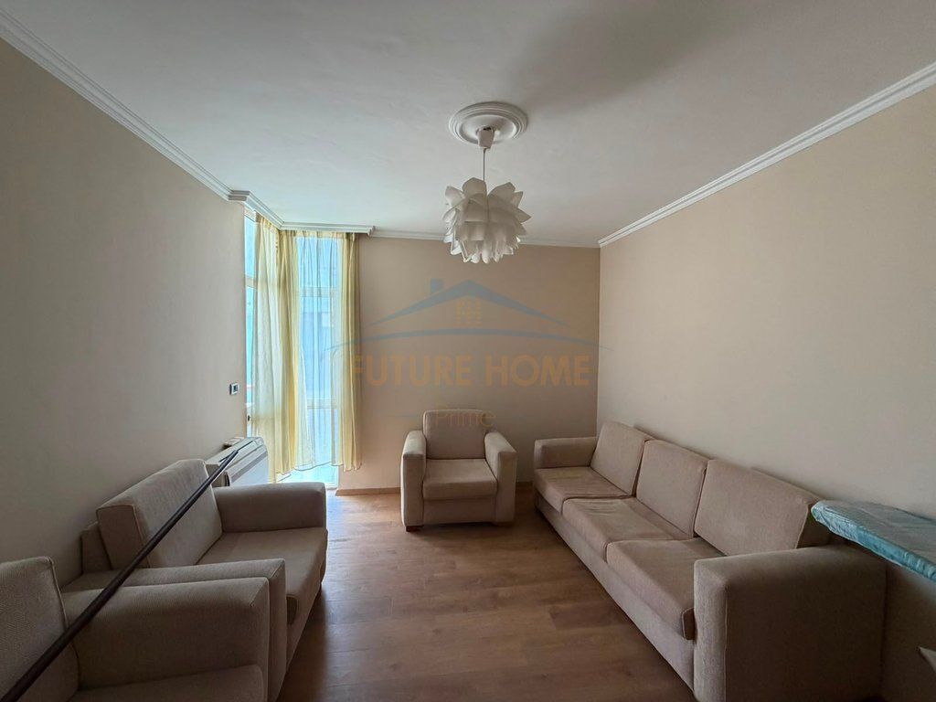 Shitet , Apartament 3+1+2+Post Parkimi , Ish ekspozita , Tirane