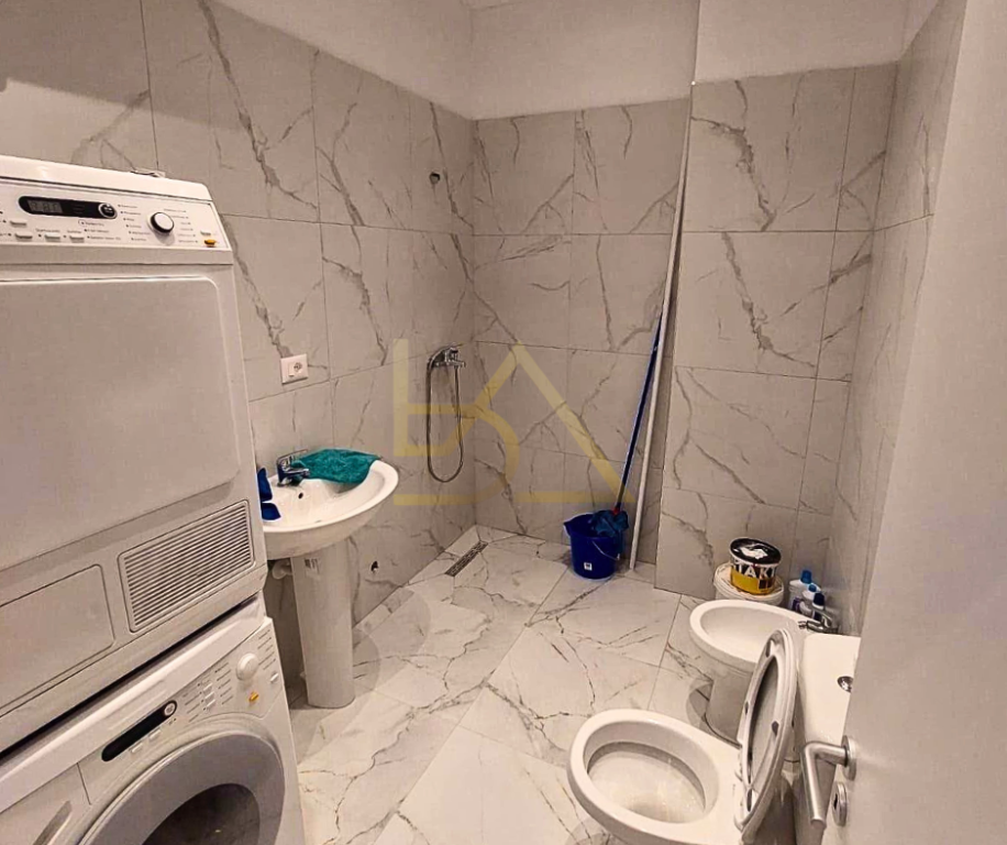 Shitet Apartament 1+1 – Kodra e Diellit, Tiranë