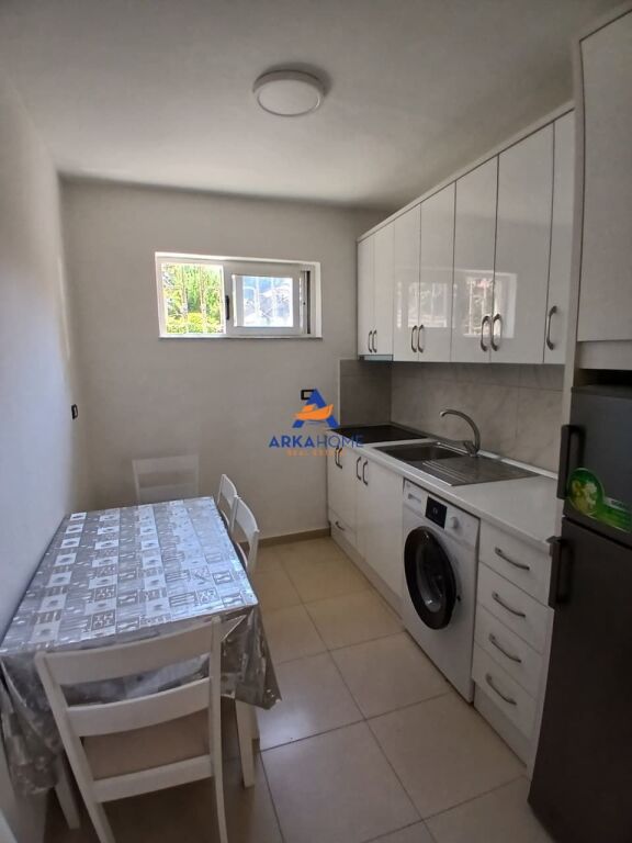 AFFITTASI APPARTAMENTO 1+1+VERANDA "VIA FORTUZI" 60.000 LEKE