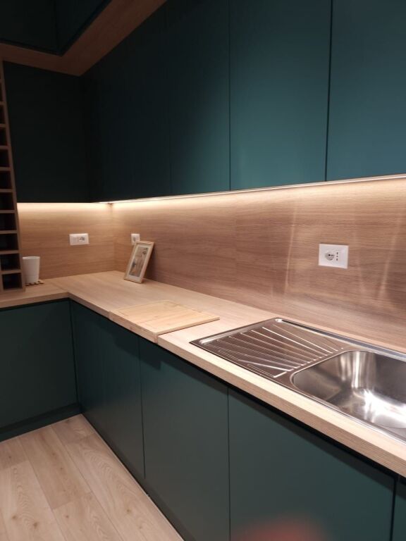 Apartment 2+1 for rent at Komuna e Parisit