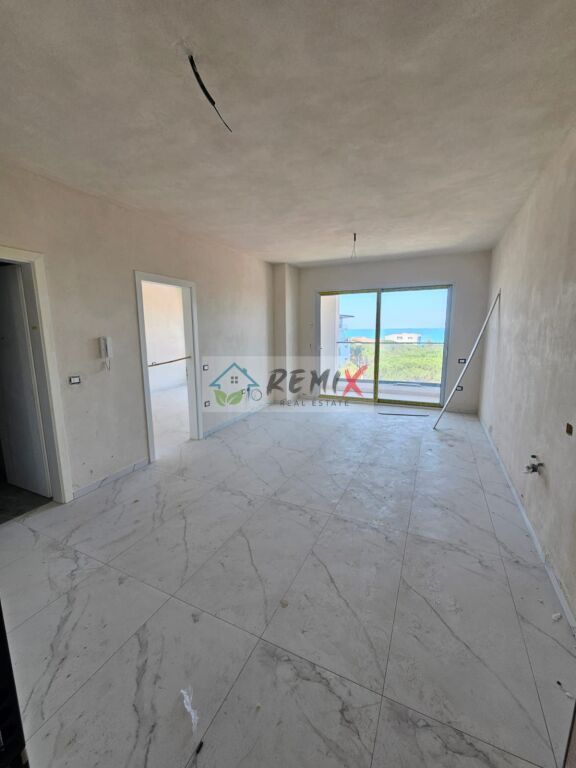 Shitet Apartament 1+1 te Kompleksi Liburna me Pamje të Plotë nga Deti