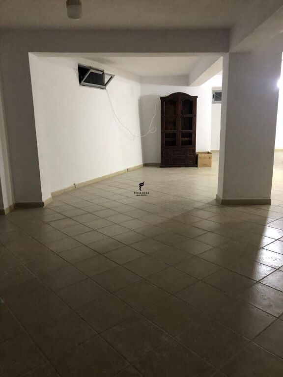 NEGOZIO IN AFFITTO 130 M2 21 DHJETORI 60.000 LEKE FH-80484