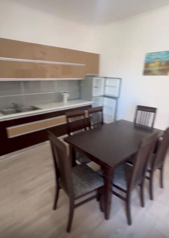 JEPET APARTAMENT ME QERA 3+1, 21 DHJETORI