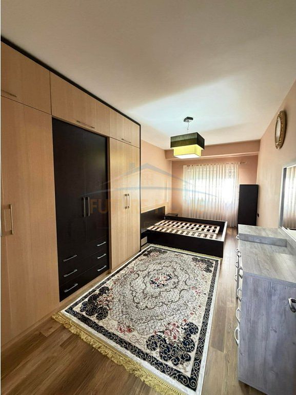 Qera, Apartament 2+1, Yzberisht