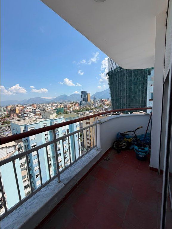 Shitet , Apartament 3+1+2+Post Parkimi , Ish ekspozita , Tirane
