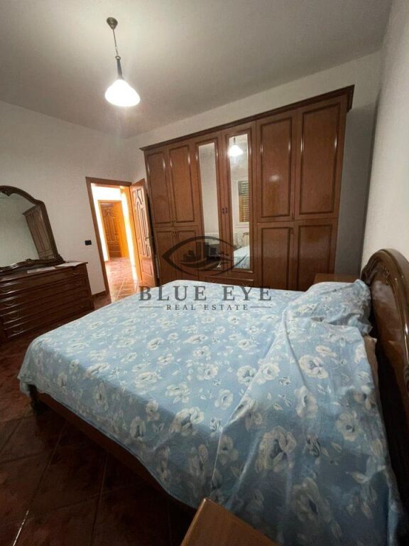 Villa su 3 piani 2+1+2 In Affitto a Spiaggia Ferroviaria, Durrës!