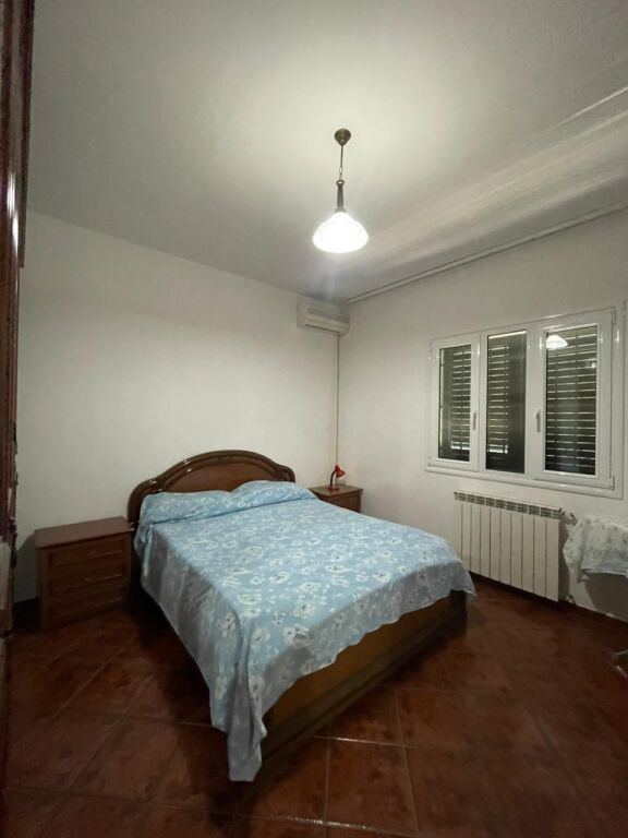 Villa su 3 piani 2+1+2 In Affitto sulla Spiaggia Ferroviaria, Durrës