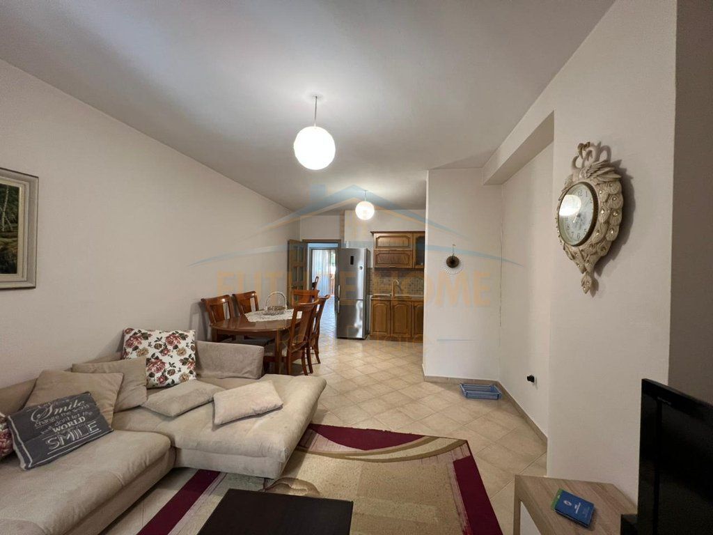 Qera, Apartament 2+1+2, Astir, Prane Vila L