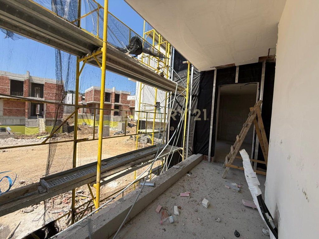 Appartamento di lusso 3+1+2+posto auto in vendita nella residenza "MAISON DE LA TERRE" Mjull-Bathore