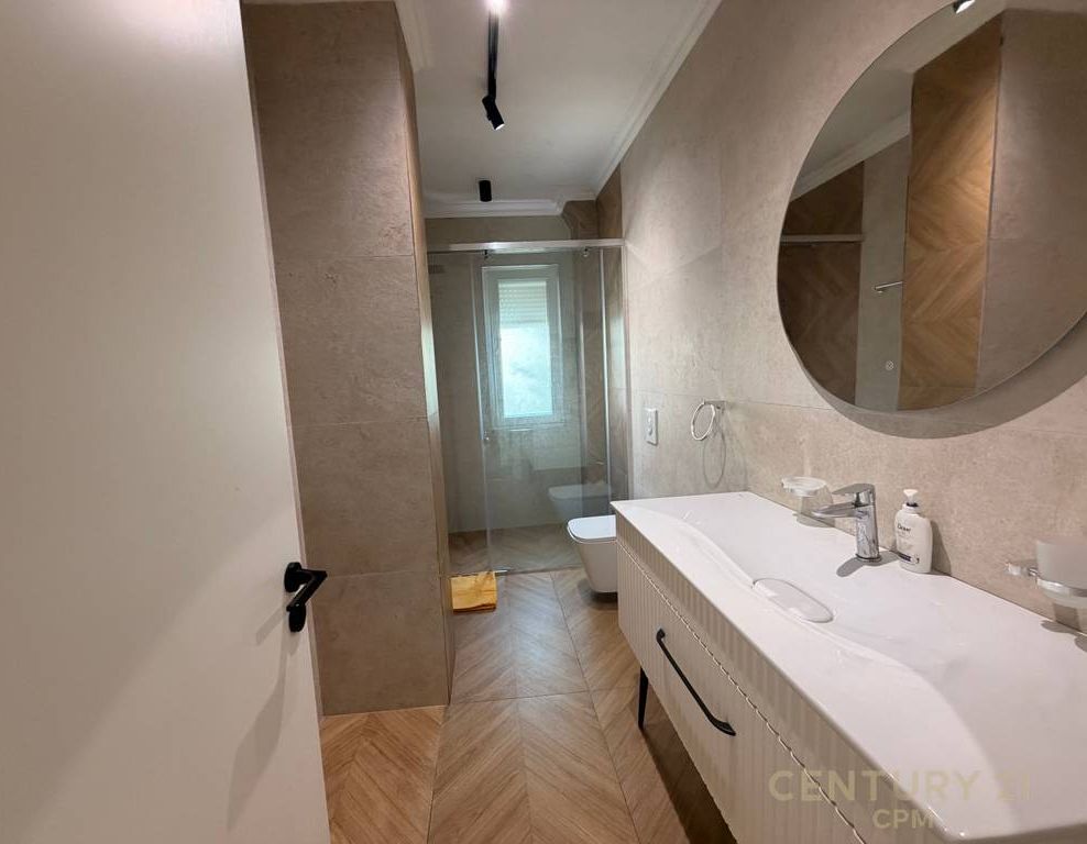 JEPET PER QIRA APARTAMENT 2+1+2 TEK KRISTAL CENTER!
