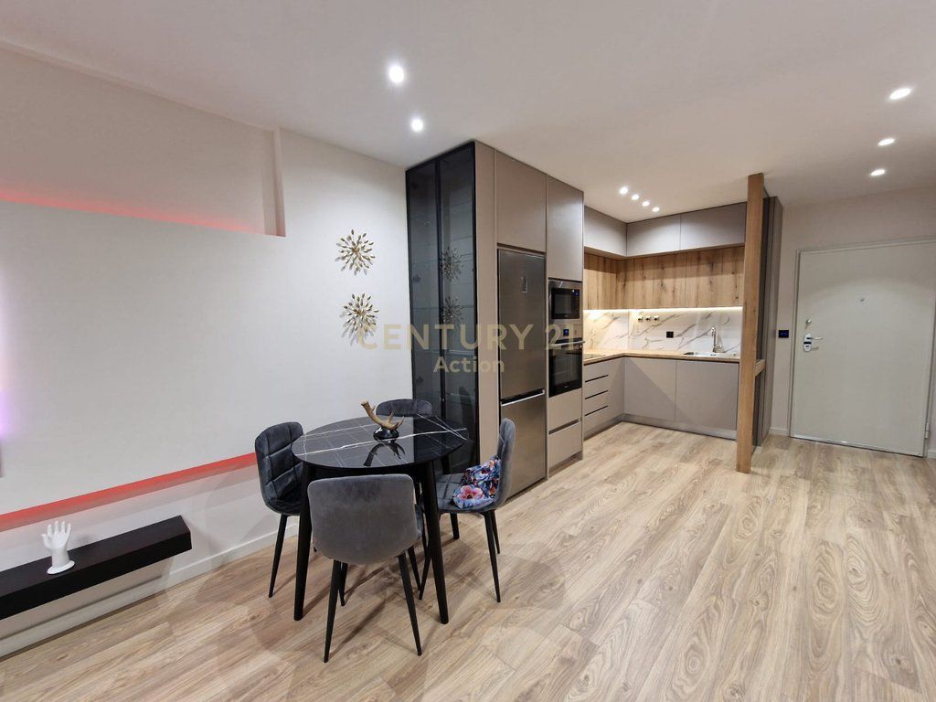 FORMER EXHIBITION, LUXURY 2+1 APARTMENT FOR RENT!!