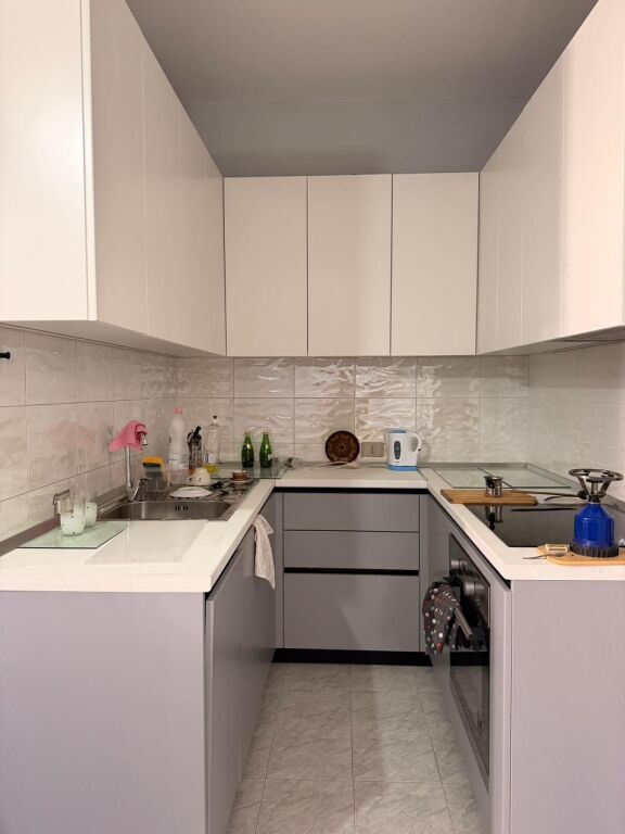 🏡 Appartamento 2+2+2 in Affitto – vicino alla Croce Rossa Durres