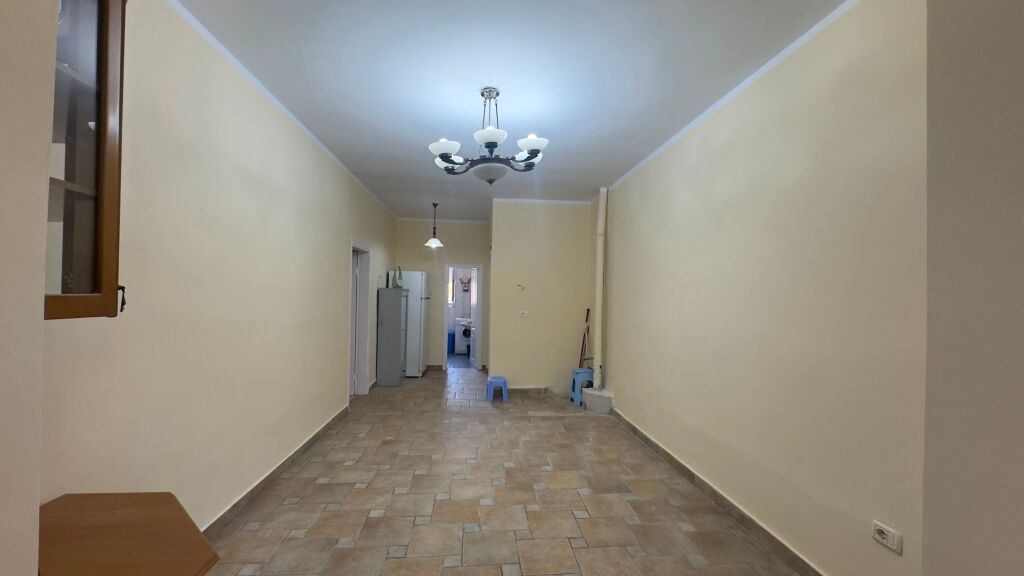 Apartament 1+1 per shitje Rruga Bardhyl