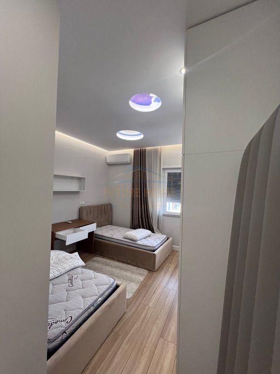 SHITET APARTAMENT 2+1+2,KOMUNA E PARISIT