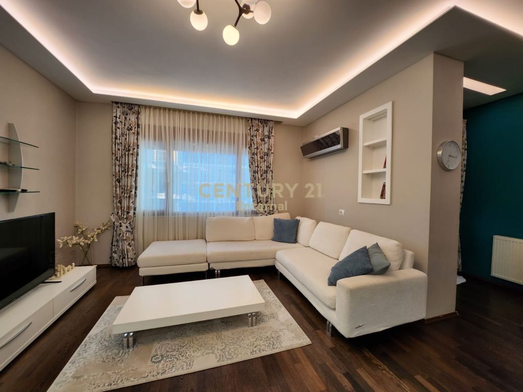 Apartment 2+1+ Parking Space For Rent at Air Albania