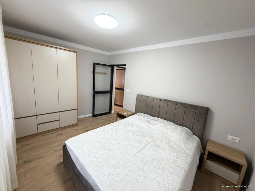 Vile Me Qera 1+1 Tek Shkolla E Kuqe (ID BV22642) Tirane