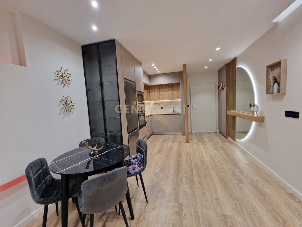 FORMER EXHIBITION, LUXURY 2+1 APARTMENT FOR RENT!!