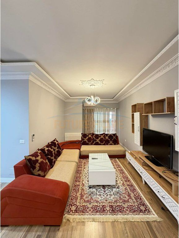 Qera, Apartament 2+1, Yzberisht