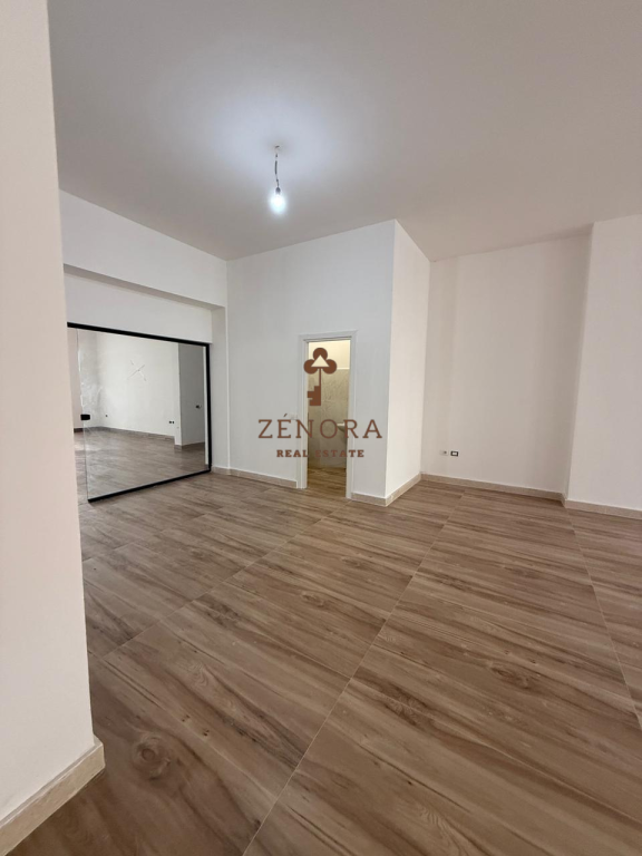 Business premises for rent in the center of Tirana – Mine Peza Street (D41113TR)