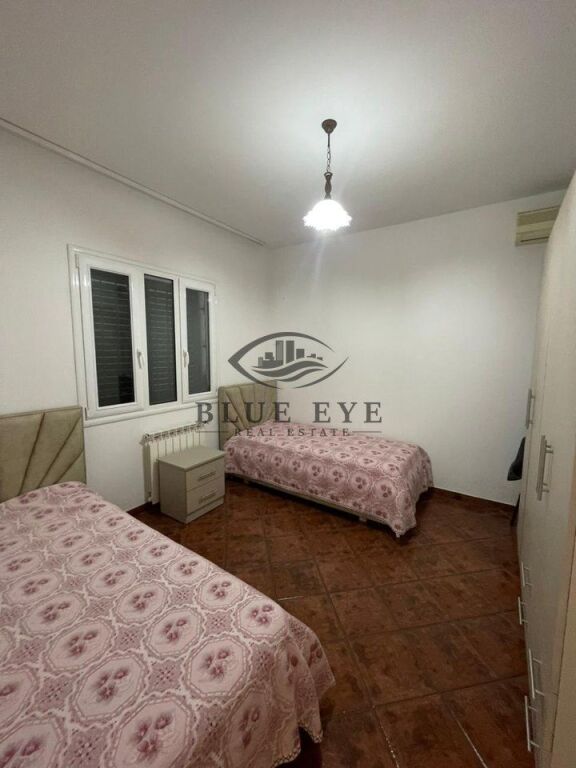Villa su 3 piani 2+1+2 In Affitto a Spiaggia Ferroviaria, Durrës!