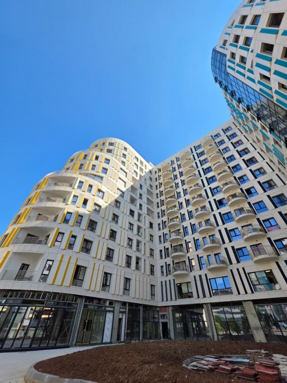 In Vendita: ✨️ Appartamento 3+1+2🚾 con 1 Balcone 📍(Zogu i Zi – Trius Residence) Superficie: 125,2 m² 🔥 7° Piano, Prezzo: €313K ✅️ Vista Panoramica Eccezionale