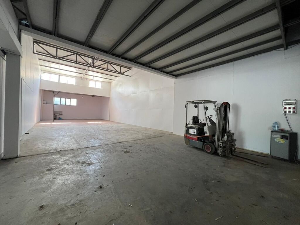 Warehouse for rent highway tr dr  