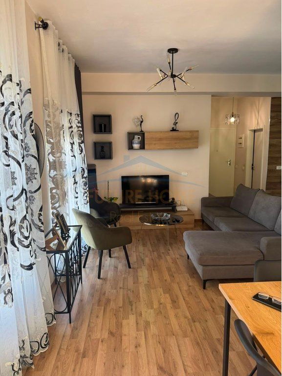 Shitet, Apartament 3+1+2, Kompleksi Mangalem, Ali Demi, Tiranë