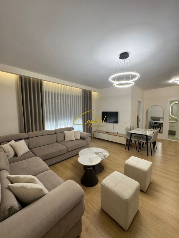APARTAMENT ME QIRA 1+1 BULEVARDI I RI 700 EURO