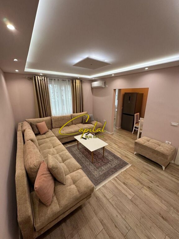 APARTAMENT ME QIRA 1+1 21 DHJETORI 60.000 LEKE