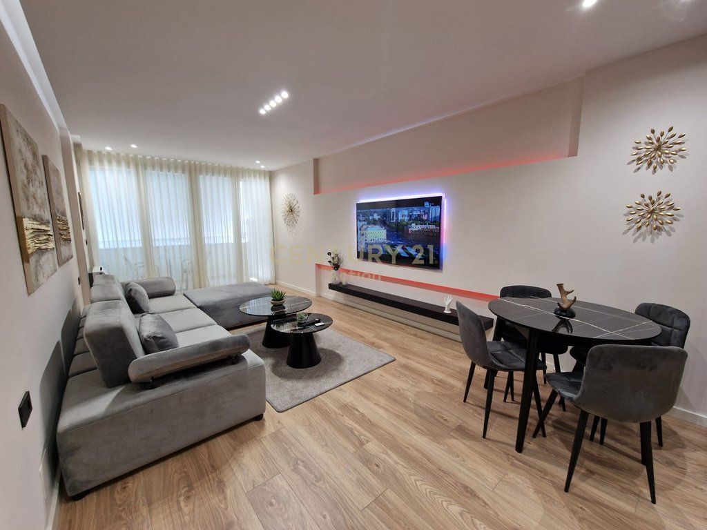 FORMER EXHIBITION, LUXURY 2+1 APARTMENT FOR RENT!!