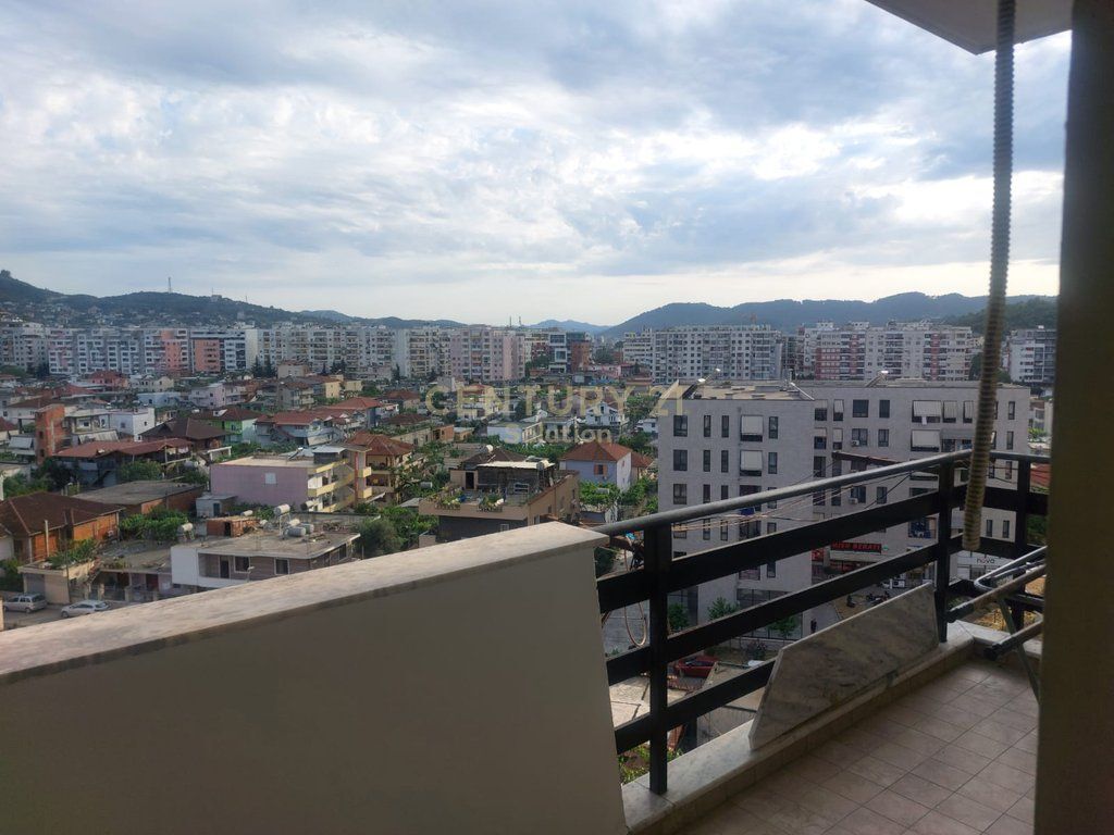 JEPET ME QIRA APARTAMENT 2+1, YZBERISHT 470 € /Muaj