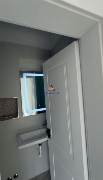 LOCALE PER UFFICIO IN AFFITTO 72M2 "VIA HYSEN DALLIU" 1000 EURO