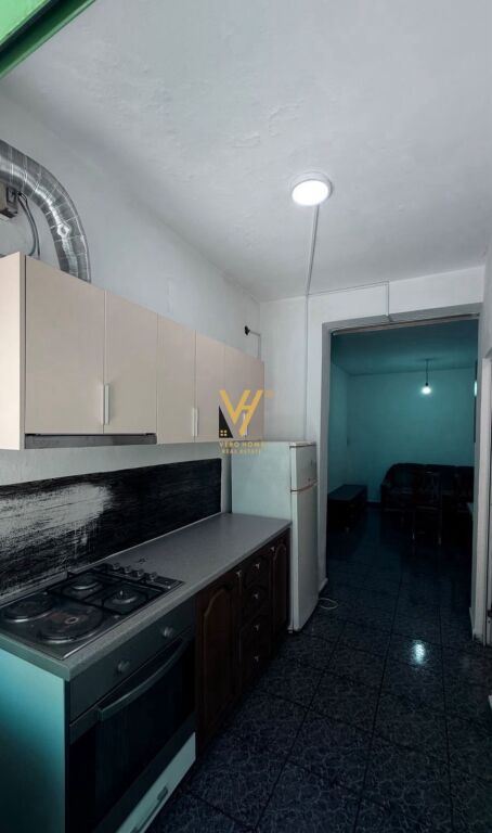 JEPET APARTAMENT 1+1 ME QERA TE ZOGU I ZI 40.000 LEKE