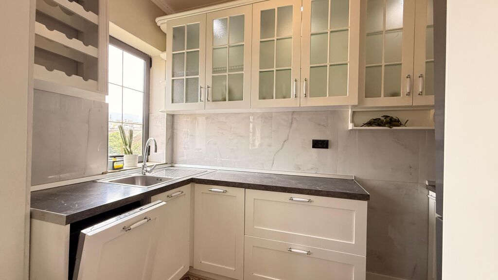 Apartment 2+1 for rent Fortuzi Street !