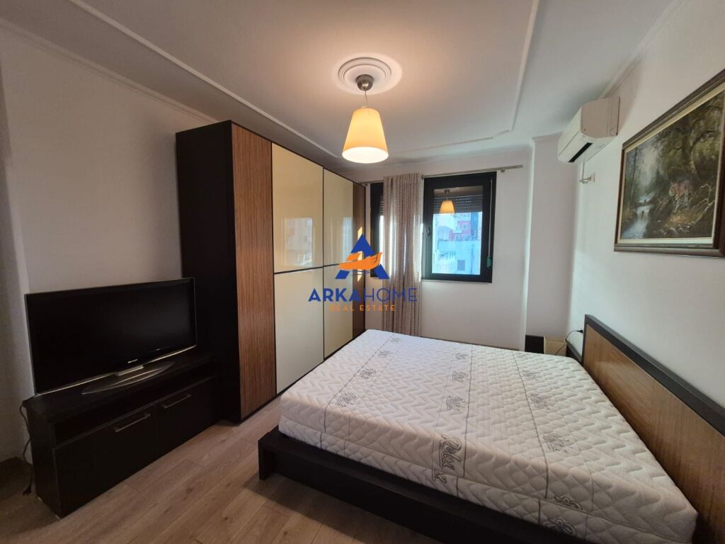 APPARTAMENTO IN AFFITTO 1+1+BALCONE "MINISTERO DELLA GIUSTIZIA, VIALONE ZOGU I PARË" 1000 EURO