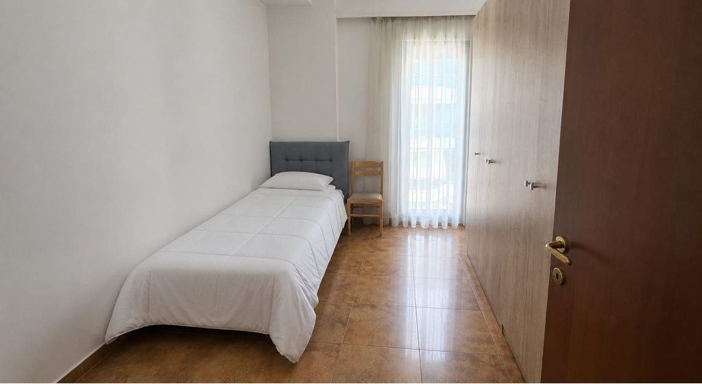AFFITTASI APPARTAMENTO 2+1+2 VICINO ALLA GUARDIA DELLA REPUBBLICA – POSIZIONE ELITARIA A TIRANA! 1.200 € /Mese