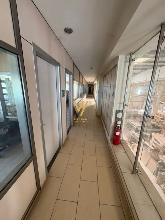 LOCALE COMMERCIALE 2.040 M2 IN AFFITTO VICINO A MEGATEK 6.500 EURO