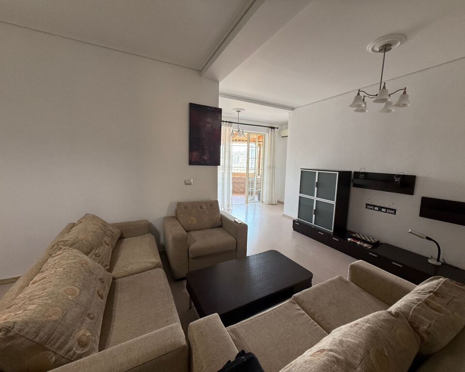 APARTAMENT 2+1+2 NE SHITJE, RRUGA "ALI VISHA", PRANE TREGUT ELEKTRIK, TIRANE!